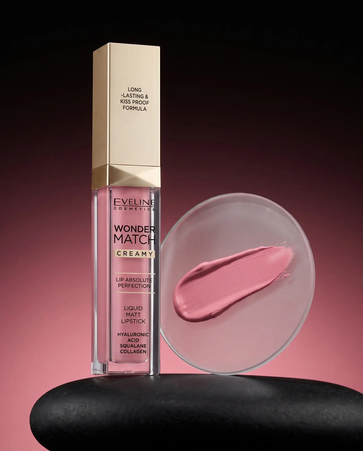 Eveline Wonder Match Creamy Liquid Matt Lipstick tono 01 Angel Rose: frasco y textura mate del color